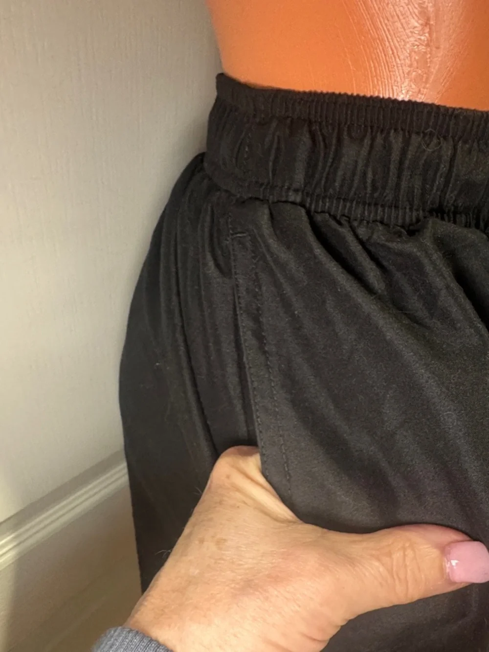NIKE High Waist Athletic Shorts Black M Medium $30 EUC KL